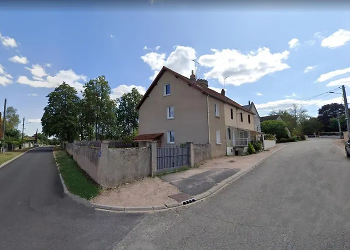Maison indépendante, domaine VICHY LA TOUR
