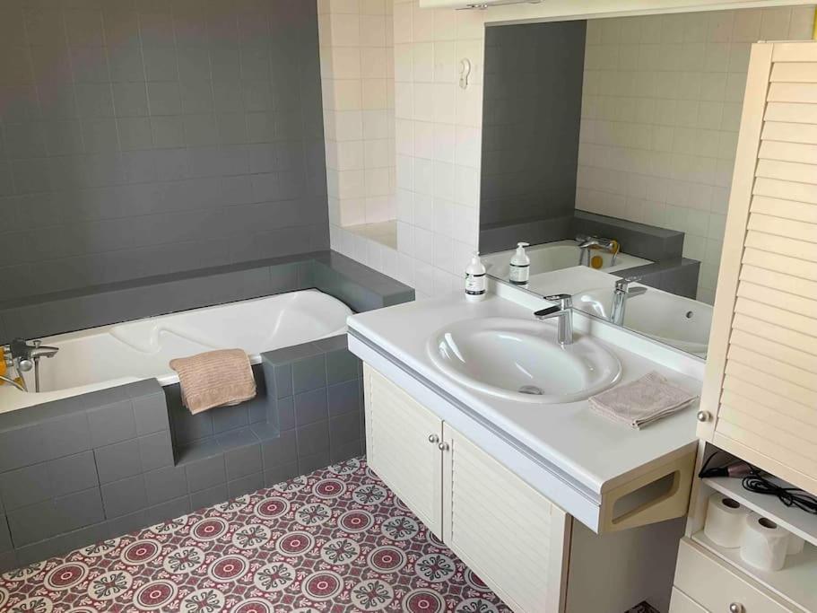 Hébergement de vacances Maison Indépendante, Domaine Vichy La Tour